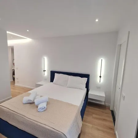 Am Luxury Tirana